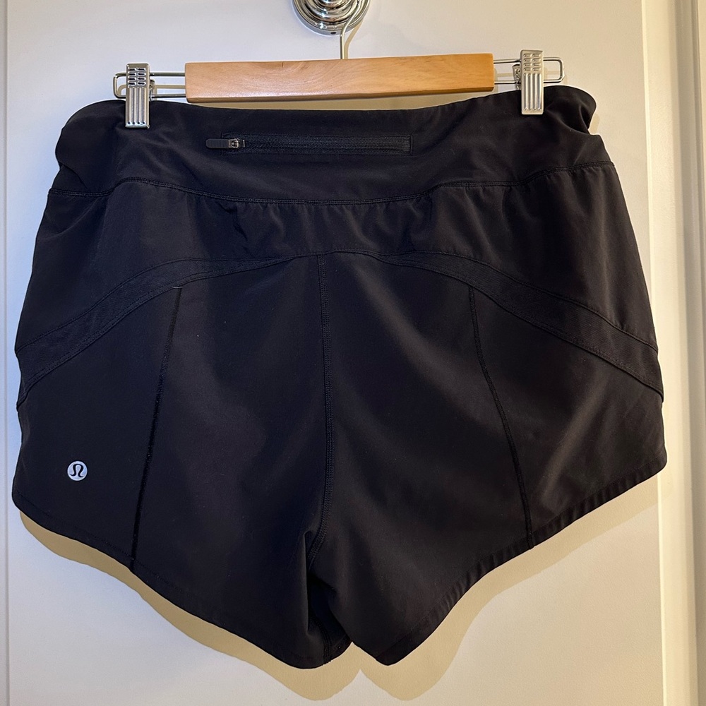 Lululemon • Shorts - Picture 4 of 8